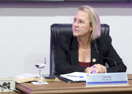 Câmara promove homenagem a servidoras e destaca protagonismo feminino no Legislativo