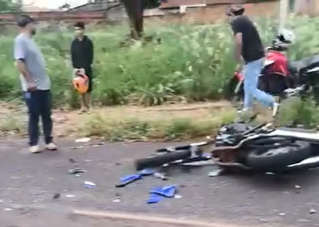 Colisão entre moto e carro deixa homem gravemente ferido no Jardim Clímax (Video)