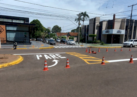 Prefeitura avança na modernização da sinalização de trânsito com reforço em áreas escolares