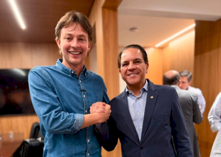 Ao lado de Riedel e Lucas Foroni, Coronel David reforça apoio a investimentos que aceleram a universalização do asfalto e saneamento em Rio Brilhante