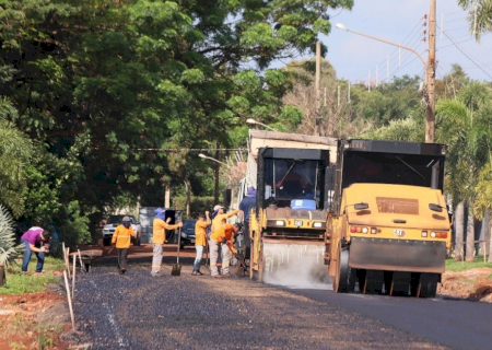 Prefeitura começa pavimentação das últimas ruas sem asfalto no Parque Alvorada
