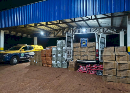 Veículo é apreendido com produtos contrabandeados avaliados em quase R$ 180 mil
