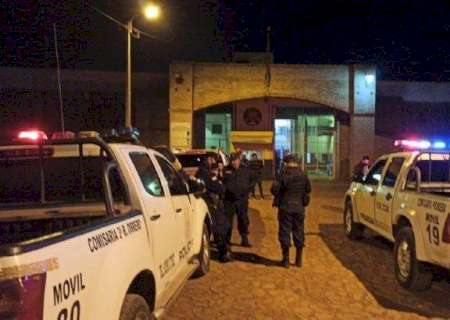 Faccionado é esfaqueado em cela enquanto dormia no presídio da fronteira