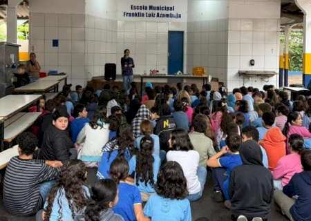 Prefeitura ensina prevenção ao mosquito Aedes aegypti para alunos da rede municipal