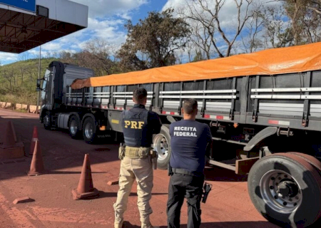 Operação na BR-262 apreende quase 20 mil litros de insumo usado na produção de cocaína