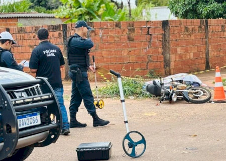 Condutor de Civic faz conversão indevida e mata motociclista em Navirai