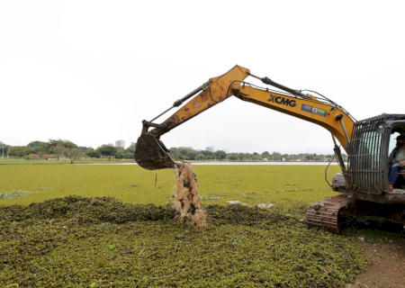 Prefeitura inicia limpeza dos lagos do Antenor Martins e Parque Rego D’Água