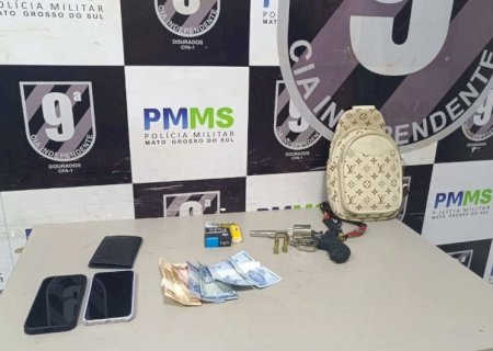 Comemoração após jogo termina com motociclista preso armado em Dourados
