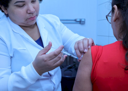 Prefeitura intensifica alerta para vacinação contra influenza às vésperas do inverno