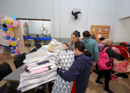 Prefeitura leva Varal Solidário à Vila Vargas e abre programação de julho da Campanha do Agasalho