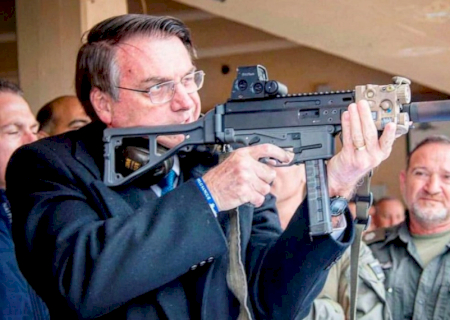 Defesa de Bolsonaro esclarece armas não encontradas pelo Exército