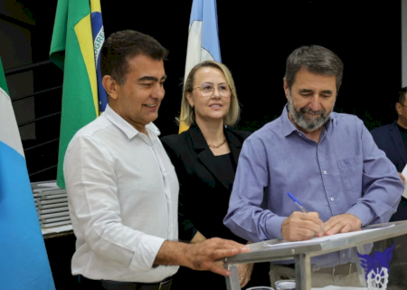Em sessão de homenagem a comerciantes, Marçal encaminha Lei da Liberdade Econômica