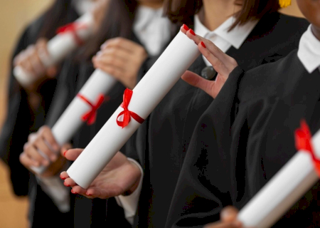 Polêmica sobre diplomas universitários: denúncias contradizem versão da UNISUD sobre período investigado