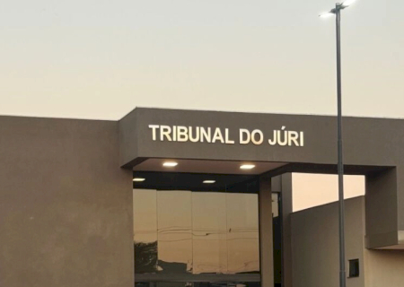 Homem que esfaqueou companheira até a morte é condenado a 23 anos de prisão