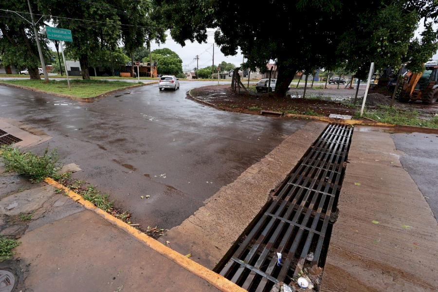 Obras da prefeitura acabam com alagamentos na região de Mosteiro no Parque Alvorada