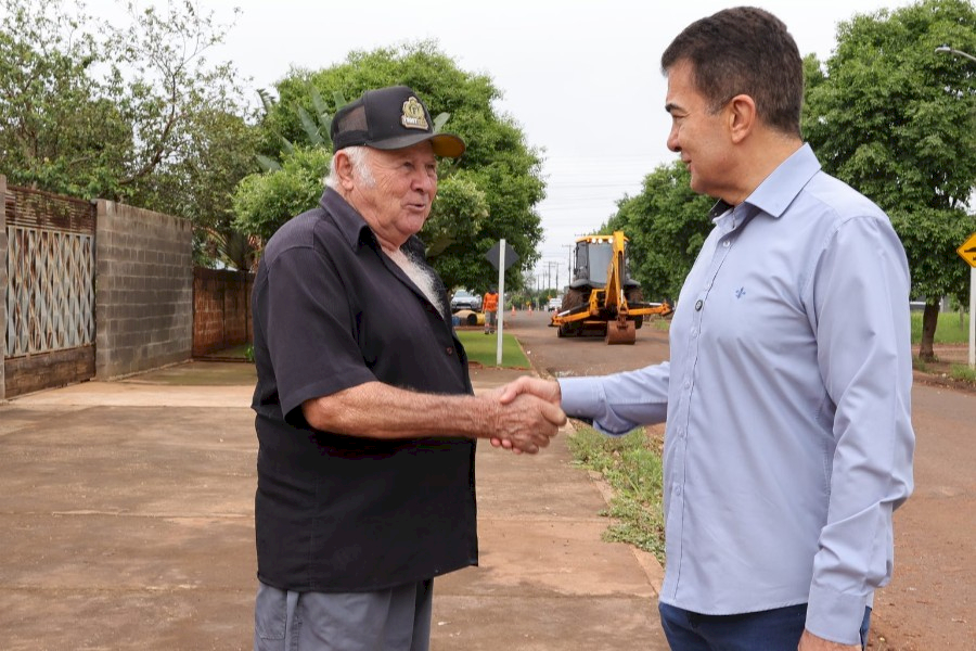 Prefeitura inicia recuperação de ruas no Terra Roxa após chuvas ampliarem buracos