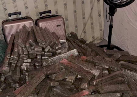 Homem é preso com 1,6 tonelada de maconha em casa usada como depósito de drogas