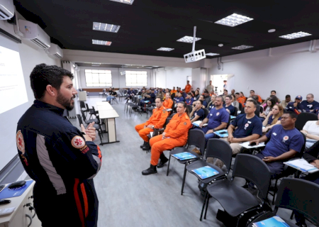 Samu capacita equipes para reforçar atendimento de urgências e emergências psiquiátricas