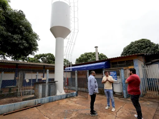 Prefeitura entrega caixa d’água da Escola Loide Bonfim e prefeito destaca Educação