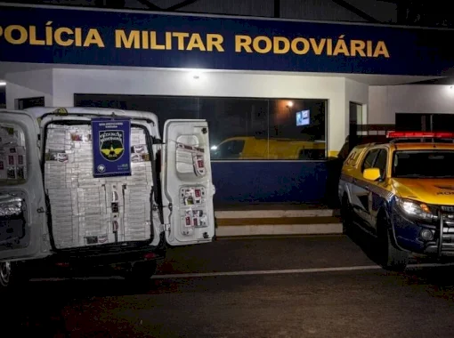 Motorista abandona carga de cigarros avaliada em R$ 117 mil após perseguição