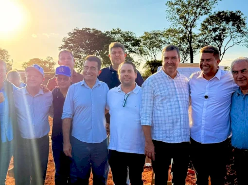 Com 10 milhões em emendas Rodolfo Nogueira da pontapé inicial no asfalto do Jardim Pelicano em Dourados