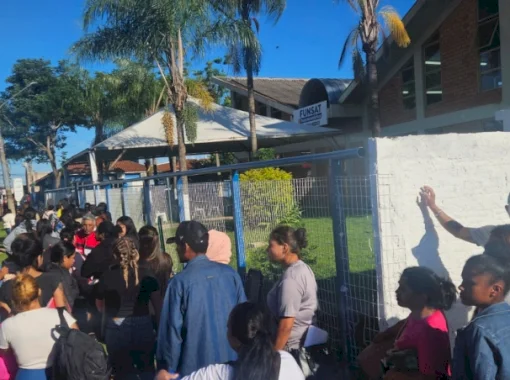 Com prefeitura quebrada, 1,1 mil desempregados entram na fila a espera de emprego do PRIMT