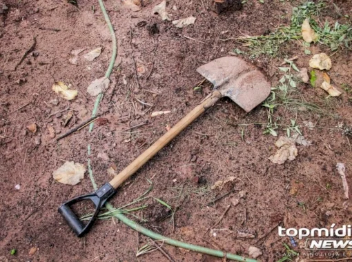 Idoso é encontrado morto em terreno baldio no Parque Residencial União