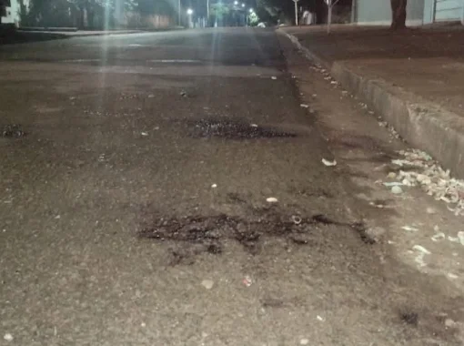 Homem morre após ser esfaqueado no tórax; autor confessa o crime