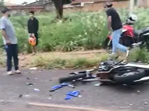 Colisão entre moto e carro deixa homem gravemente ferido no Jardim Clímax (Video)