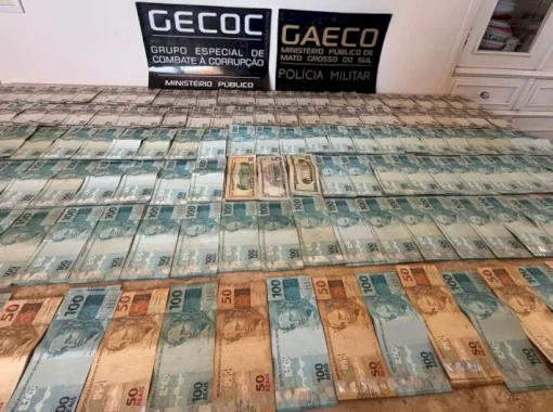 MP apreende quase R$ 500 mil durante operação contra fraudes em contratos de tapa-buracos