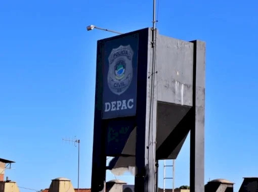 Tentativa de homicídio deixa dois feridos a golpes de facão em Dourados