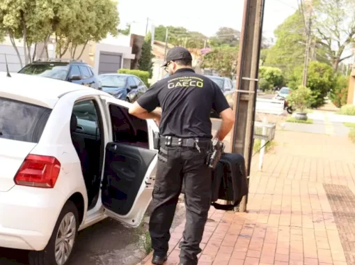 Gaeco prende mãe, esposa e irmãs de traficante ligado a policiais que desviavam cocaína