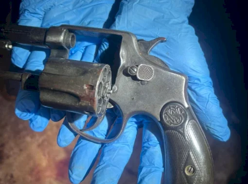 Tentativa de abordagem termina em cofronto e investigado morto pelo Choque