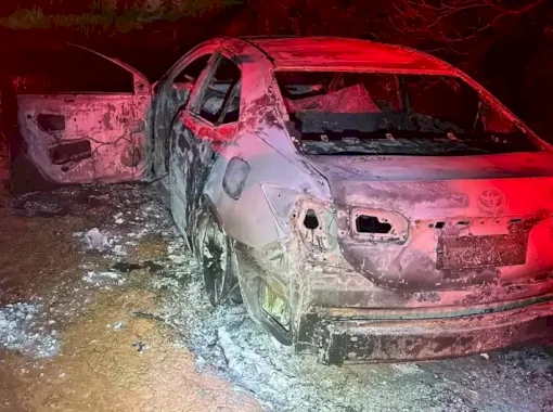 Corpo carbonizado é encontrado dentro de carro incendiado na fronteira