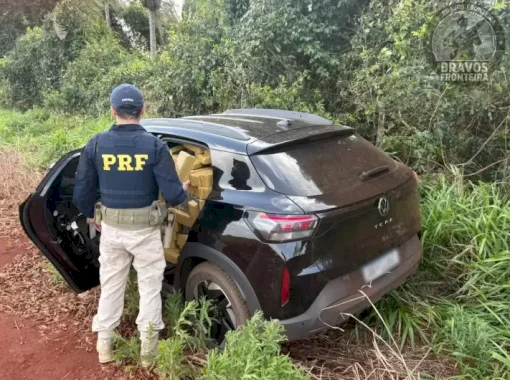 Traficante abandona veículo com 1,2 tonelada de maconha na BR-060
