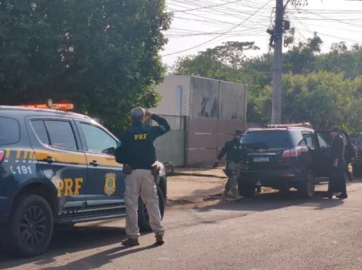 Polícia 'estoura' laboratório clandestino de medicamentos e prende dois em Dourados