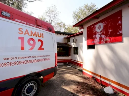 Mulher é socorrida após ser ferida durante bebedeira