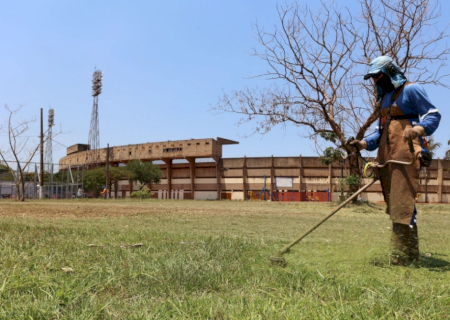 Escolas, postos de saúde e espaços públicos recebem mutirão de limpeza