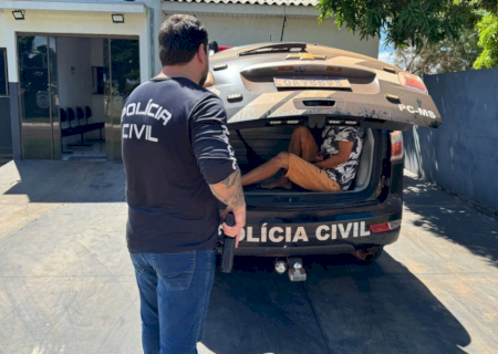 Homem é preso após ameaçar primas com enxada em Juti