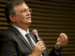 Marco Civil da Internet precisa ser revisto, defende Dino