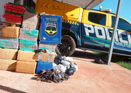 Homem é preso levando quase 700 quilos de droga em Nissan Versa na MS-480