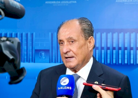 Zé Teixeira defende convênio para deficientes auditivos