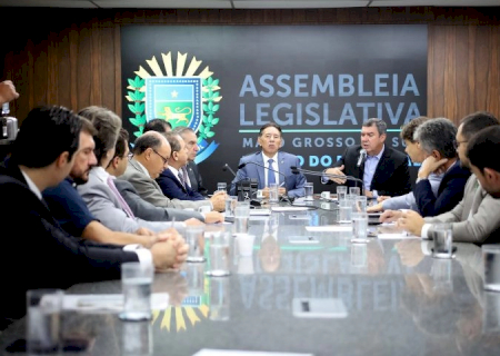 Governo apresenta aos deputados expansão da saúde e PPP para Hospital Regional da Capital