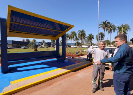 Dourados adota estrutura moderna e inovadora para pontos de ônibus