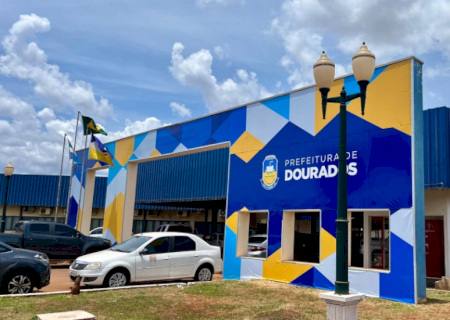 Prefeitura antecipa salários de quase 10 mil servidores e dinheiro já está na conta