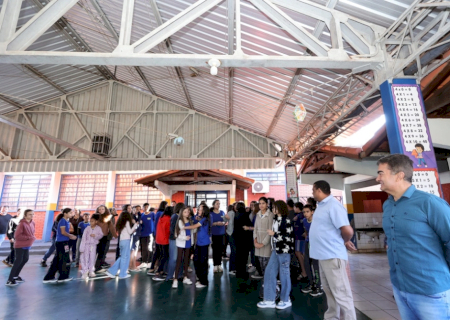 Marçal Filho entrega reforma do refeitório da Escola Rosa Câmara