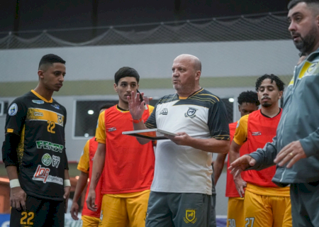 Técnico que não venceu nenhum jogo no Brasileiro de Futsal deixa Juventude AG