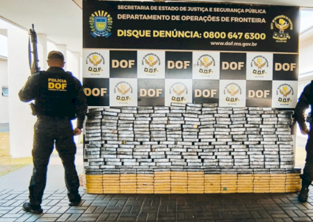 Motorista de carreta é preso transportando carga de cocaína avaliada em R$ 21,5 milhões