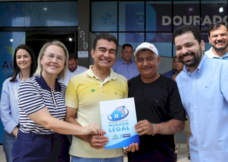 Liandra da Saúde participa de entrega de títulos de regularização fundiária