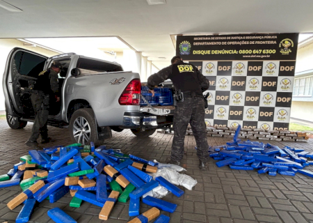 Jovem é preso com 1,3 tonelada de maconha próximo ao Trevo da Bandeira